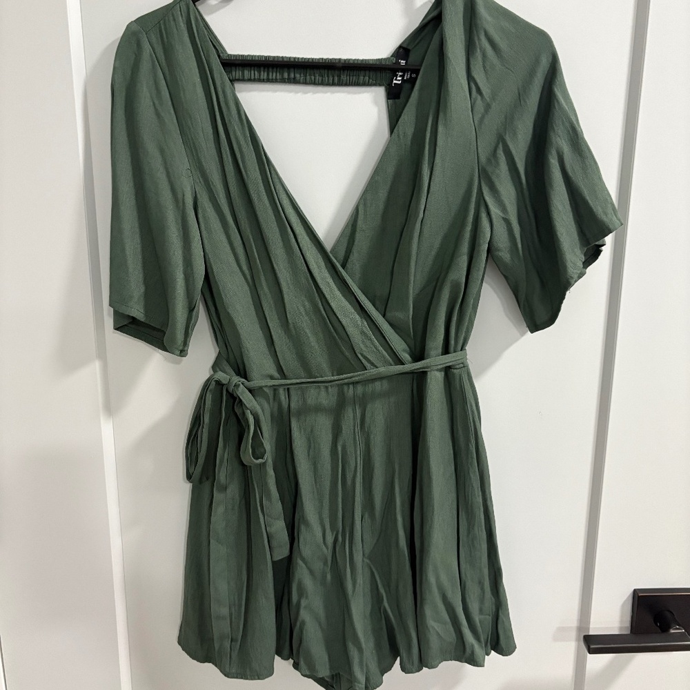 Green romper